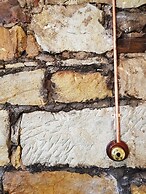 Lythgo's Row Colonial Cottages