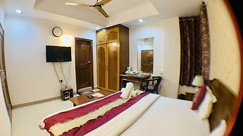 Kashish Residency & Banquet