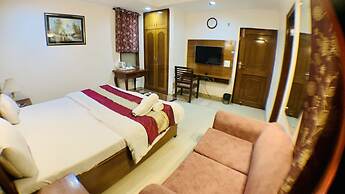 Kashish Residency & Banquet