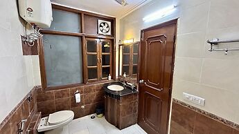 Kashish Residency & Banquet