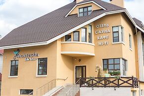 Ministerka Lake House