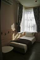 Ministerka Lake House