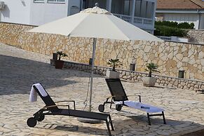 mk apartments nin