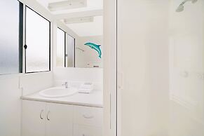 Coomera Houseboat Holidays