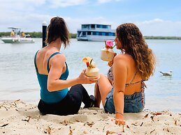 Coomera Houseboat Holidays