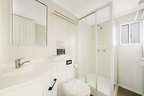 Coomera Houseboat Holidays