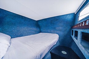 Coomera Houseboat Holidays