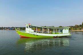 Na Tree Tara Riverside Resort Amphawa Damnoensaduak