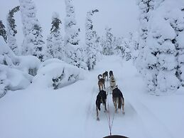 Hotelli Ujevaara