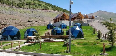 Snowdora Hotels & Villas