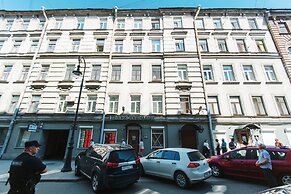 Duplex Apartments on Pushkinskaya 12