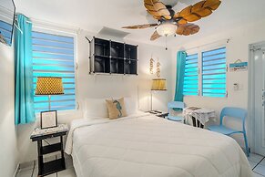 Coconut Palms Inn On The Beach