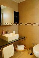 Aquamarine Apartments