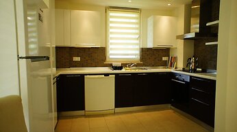 Aquamarine Apartments