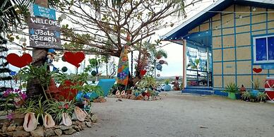 Bolo Beach Santorini