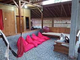 Mentawai Bagus - Hostel