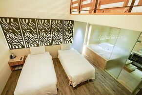 Yoai Jing Shang Hotel