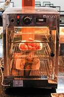 Yoai Jing Shang Hotel