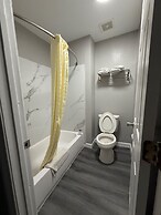 American Inn And Suites