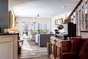 Briar Barn Inn