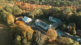 Briar Barn Inn