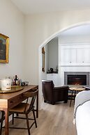 Briar Barn Inn