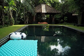 Chandra Residence