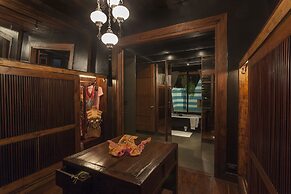 Chandra Residence