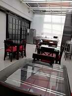 American Deluxe Hotel BC