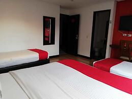 American Deluxe Hotel BC