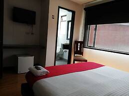 American Deluxe Hotel BC