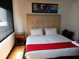 American Deluxe Hotel BC