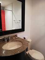 American Deluxe Hotel BC