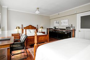 Hotel 340