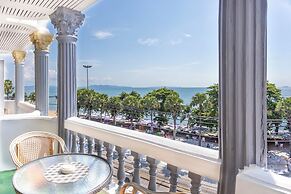 Happy Vikings - Beachfront