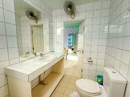 Happy Vikings - Beachfront