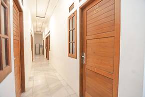 OYO 150 Harmoni Residence