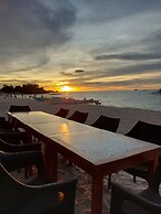 Avila's Horizon Dive Resort