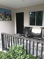 Avila's Horizon Dive Resort