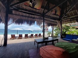 Avila's Horizon Dive Resort