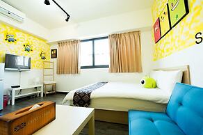 Yizhong Street Meets Summer