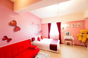 Yizhong Street Meets Summer