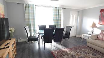 Huku Kwetu - Brentwood Townhouse