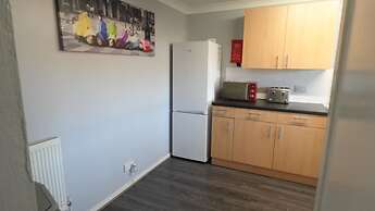 Huku Kwetu - Brentwood Townhouse