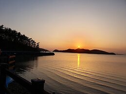 Sun and Moon Pension