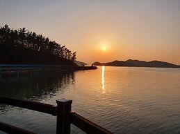 Sun and Moon Pension