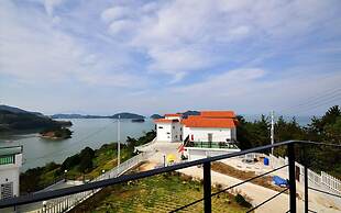 Sun and Moon Pension