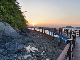 Sun and Moon Pension