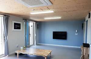 Pyramid Red Clay Pension