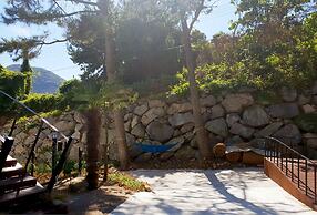 Pyramid Red Clay Pension